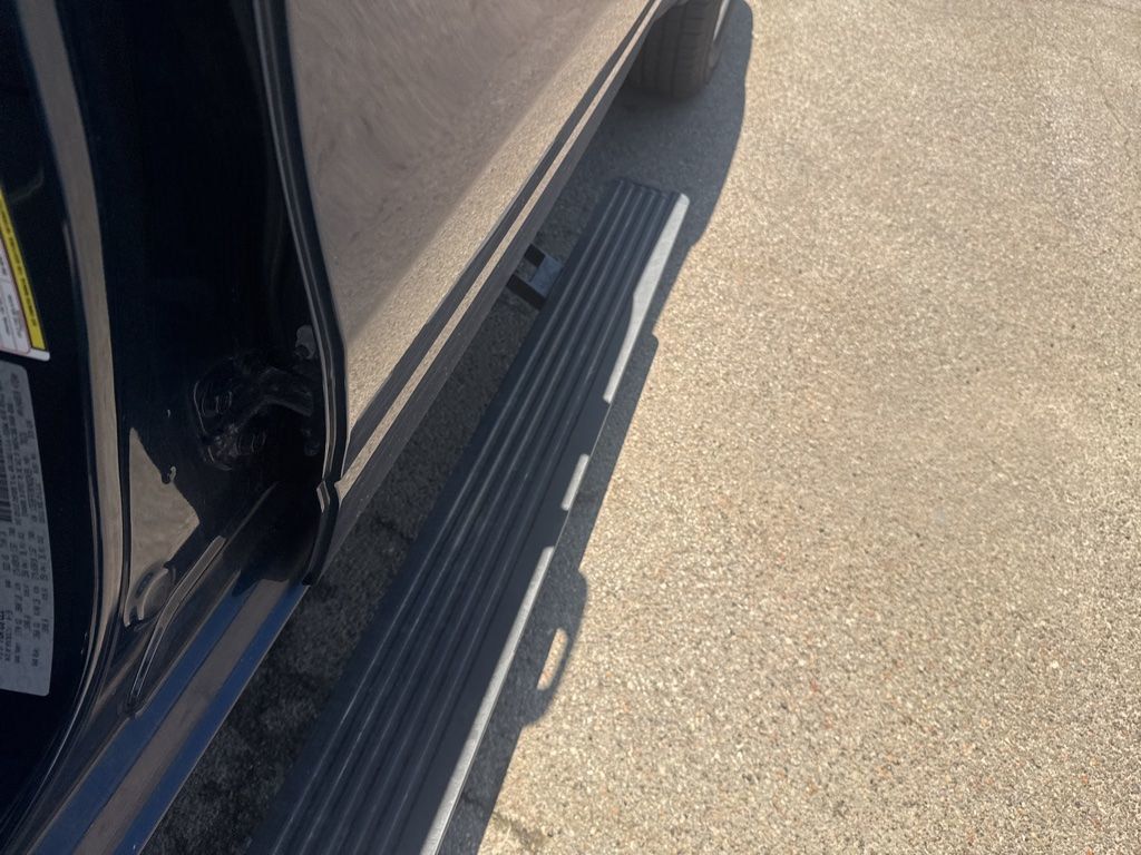 2019 Ram 1500 Laramie 4x4 Crew Cab 6'4" Box - 23022760 - 16