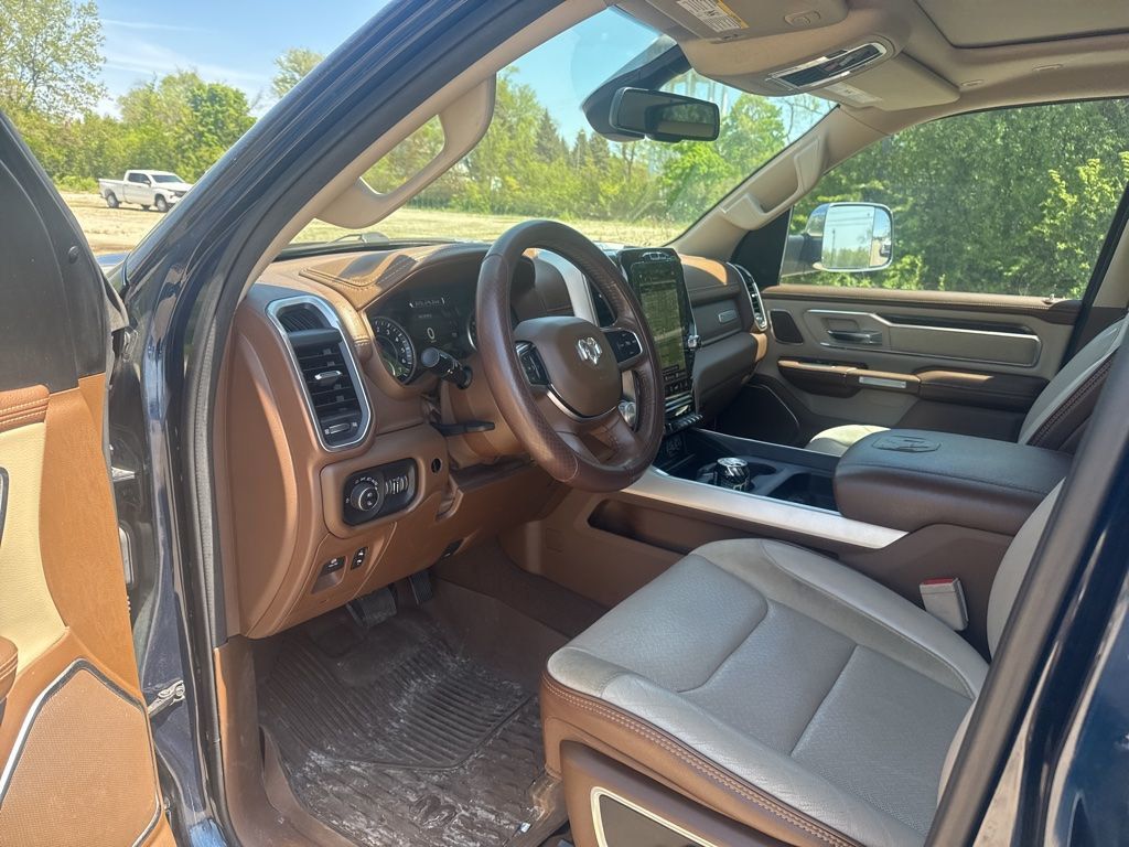 2019 Ram 1500 Laramie 4x4 Crew Cab 6'4" Box - 23022760 - 8
