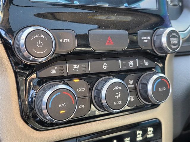 2019 Ram 1500 Laramie 4x4 Crew Cab 6'4" Box - 22732735 - 37