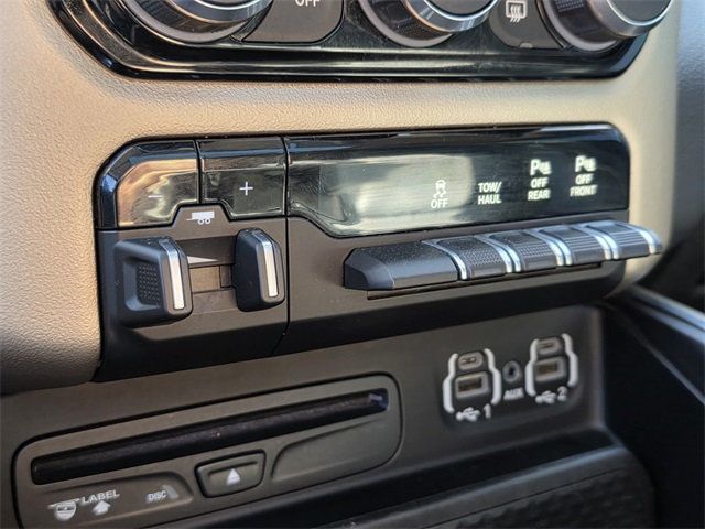 2019 Ram 1500 Laramie 4x4 Crew Cab 6'4" Box - 22732735 - 38