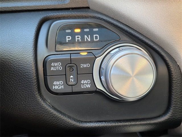 2019 Ram 1500 Laramie 4x4 Crew Cab 6'4" Box - 22732735 - 40