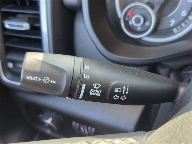 2019 Ram 1500 Laramie 4x4 Crew Cab 6'4" Box - 22732735 - 45