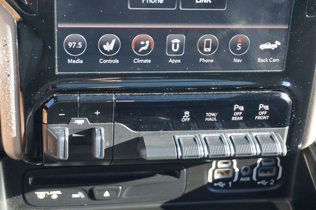 2019 Ram 1500 LARAMIE, 4X4, PREMIUM WHEELS, RUNNING BOARDS, TOWING PKG - 23041759 - 40