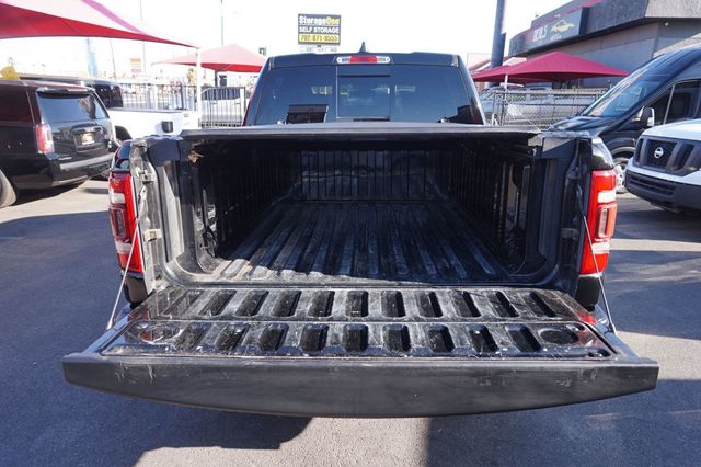 2019 Ram 1500 LARAMIE, 4X4, PREMIUM WHEELS, RUNNING BOARDS, TOWING PKG - 23041759 - 7