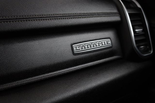 2019 Ram 1500 Laramie 4x4 Quad Cab 6'4" Box - 23002223 - 32