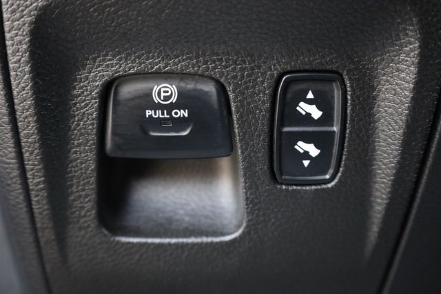 2019 Ram 1500 Laramie 4x4 Quad Cab 6'4" Box - 23002223 - 34