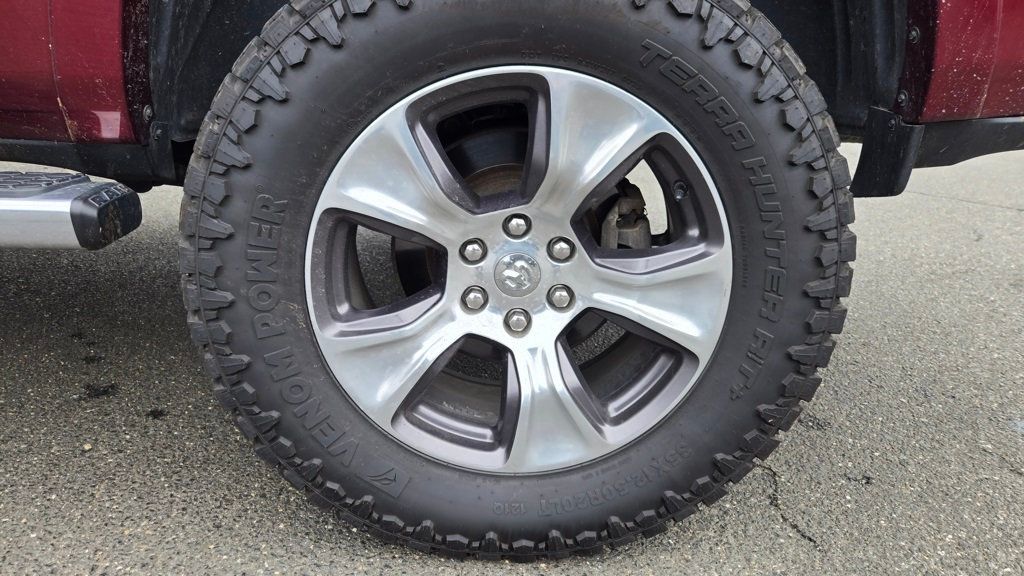 2019 Ram 1500 Laramie Lifted - 22962795 - 10