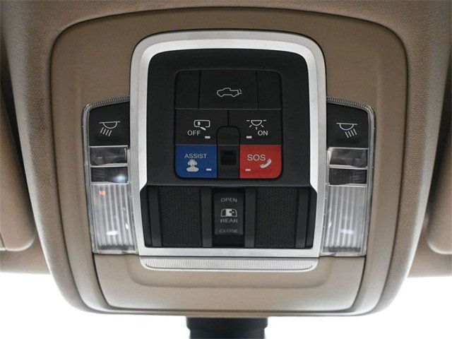 2019 Ram 1500 Laramie Longhorn 4x2 Crew Cab 5'7" Box - 22924866 - 13