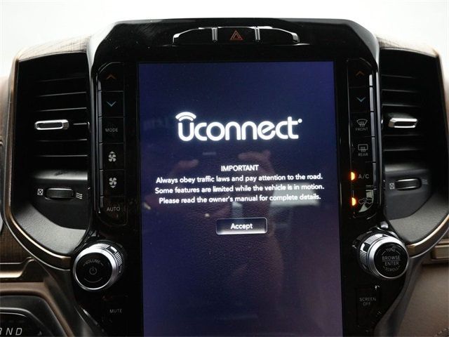 2019 Ram 1500 Laramie Longhorn 4x2 Crew Cab 5'7" Box - 22924866 - 19