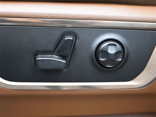 2019 Ram 1500 Laramie Longhorn 4x2 Crew Cab 5'7" Box - 22924866 - 7