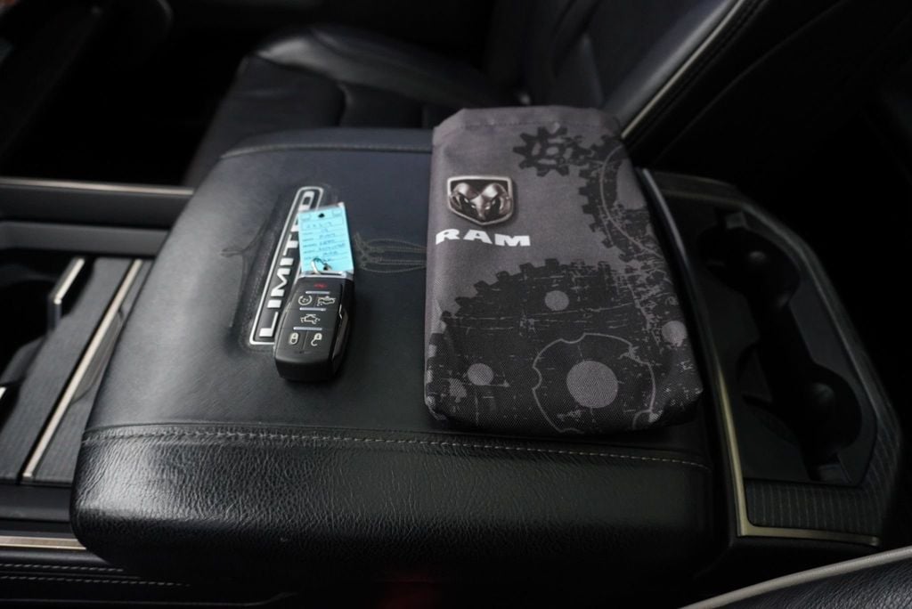 2019 Ram 1500 LIMITED - 22964571 - 43