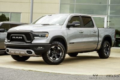 2019 Ram 1500 - 1C6RRELT3KN828170