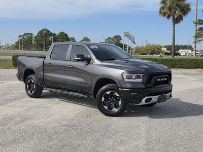 2019 Ram 1500 - 1C6SRFLT2KN569310