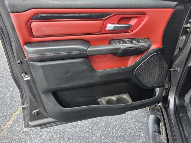 2019 Ram 1500 Rebel 4x4 Crew Cab 5'7" Box - 22999979 - 32