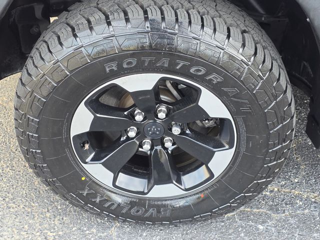 2019 Ram 1500 Rebel 4x4 Crew Cab 5'7" Box - 22999979 - 34