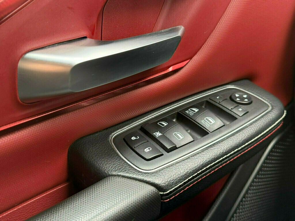 2019 Ram 1500 Rebel 4x4 Crew Cab 5'7" Box - 23019775 - 33