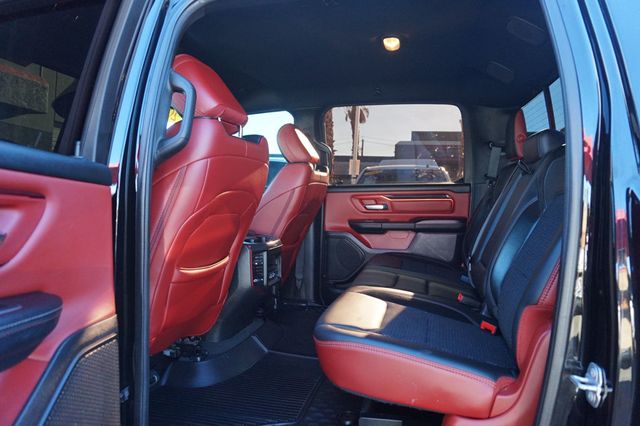 2019 Ram 1500 REBEL, 4X4, PREMIUM WHEELS, ALL TERRAIN TIRES, RUNNING BOARDS - 23050237 - 17