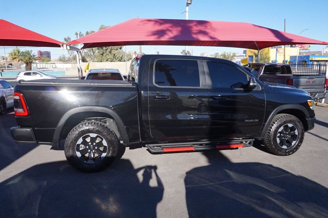 2019 Ram 1500 REBEL, 4X4, PREMIUM WHEELS, ALL TERRAIN TIRES, RUNNING BOARDS - 23050237 - 4
