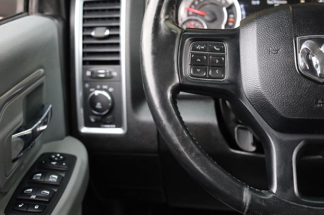 2019 Ram 1500 Classic Big Horn - 23022806 - 30