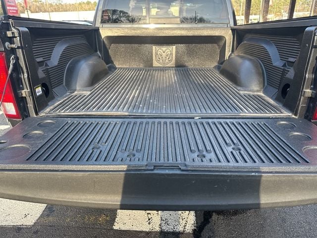 2019 Ram 1500 Classic Big Horn 4x4 Crew Cab 5'7" Box - 22772546 - 18