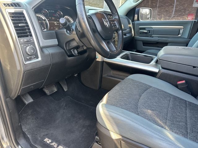 2019 Ram 1500 Classic Big Horn 4x4 Crew Cab 5'7" Box - 22772546 - 22