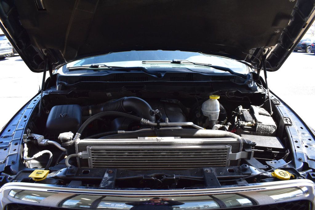 2019 Ram 1500 Classic Big Horn 4x4 Crew Cab 6'4" Box - 23002056 - 11