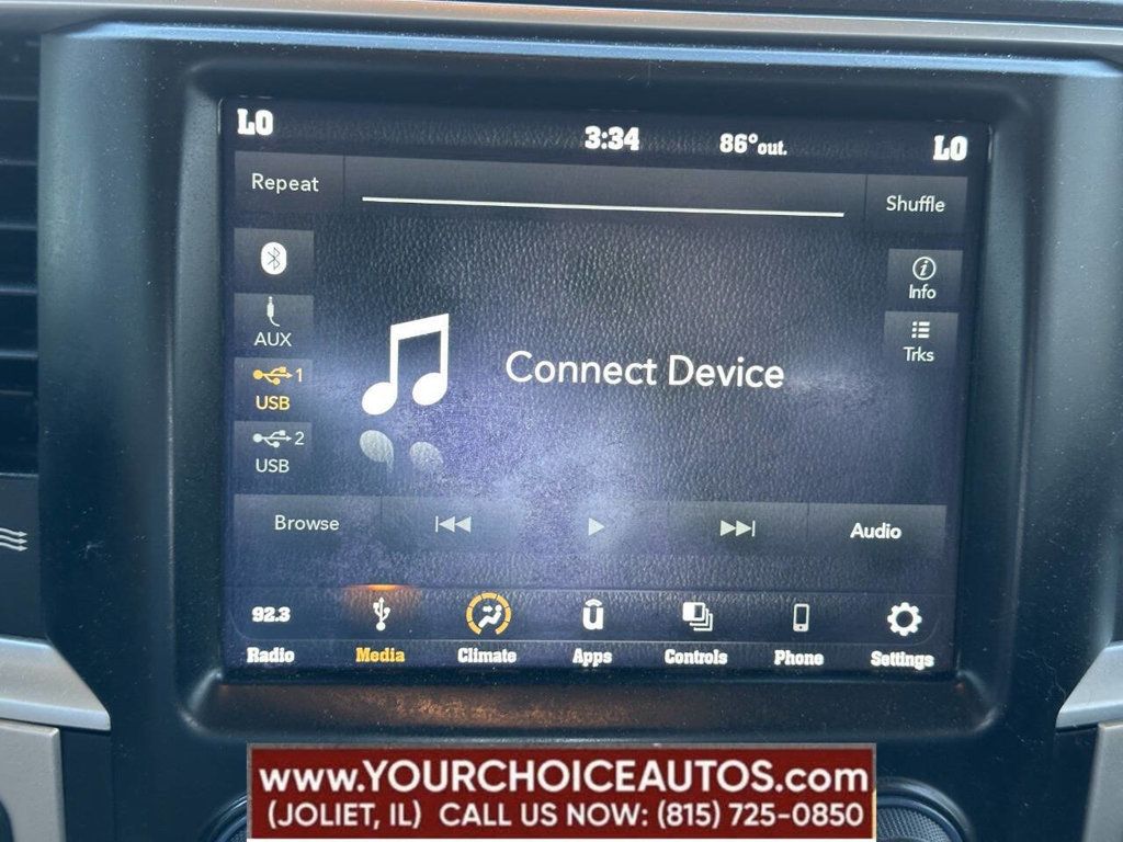 2019 Ram 1500 Classic Big Horn 4x4 Crew Cab 6'4" Box - 22849588 - 37