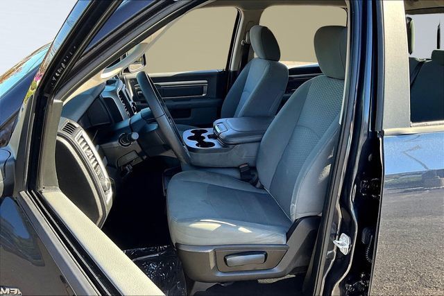 2019 Ram 1500 Classic Classic SLT - 22931247 - 9