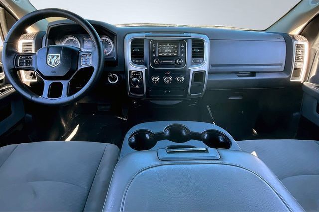 2019 Ram 1500 Classic Classic SLT - 22931247 - 18