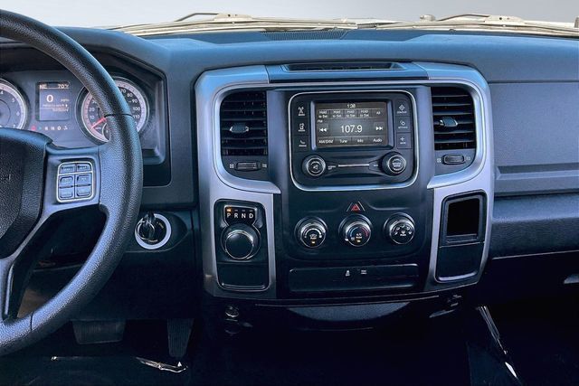 2019 Ram 1500 Classic Classic SLT - 22931247 - 23