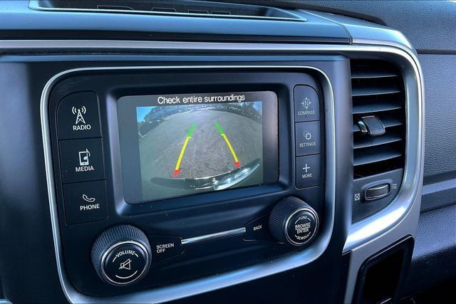 2019 Ram 1500 Classic Classic SLT - 22931247 - 26