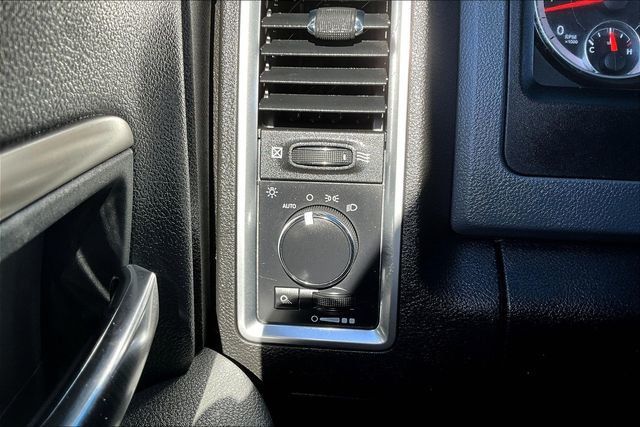 2019 Ram 1500 Classic Classic SLT - 22931247 - 27