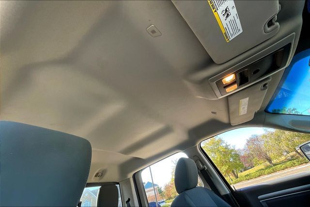 2019 Ram 1500 Classic Classic SLT - 22931247 - 32