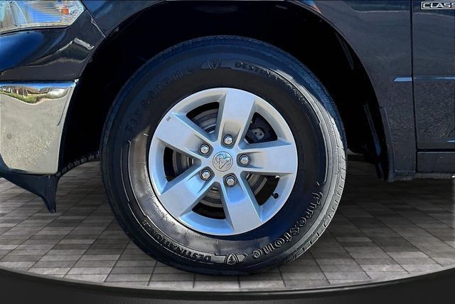 2019 Ram 1500 Classic Classic SLT - 22931247 - 34