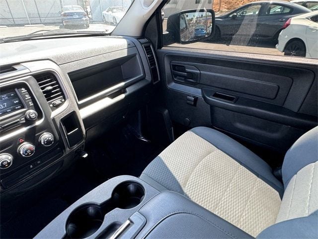 2019 Ram 1500 Classic Express - 22528223 - 27