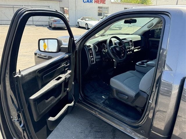 2019 Ram 1500 Classic Express - 22528223 - 38