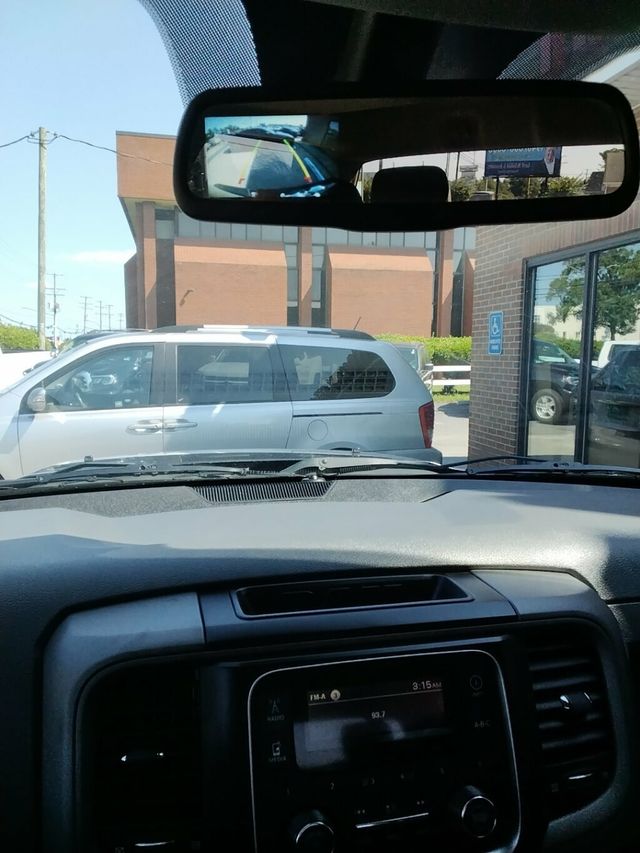 2019 Ram 1500 Classic Express 4x2 Crew Cab 5'7" Box - 22922133 - 16