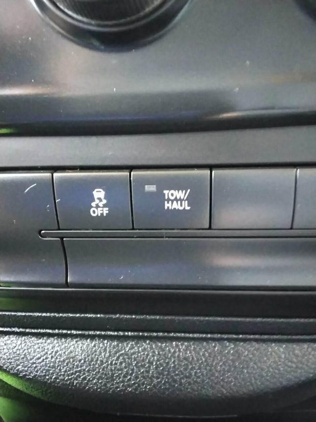 2019 Ram 1500 Classic Express 4x2 Crew Cab 5'7" Box - 22922133 - 19