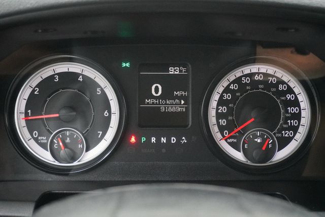 2019 Ram 1500 Classic Express 4x2 Quad Cab 6'4" Box - 22999179 - 14