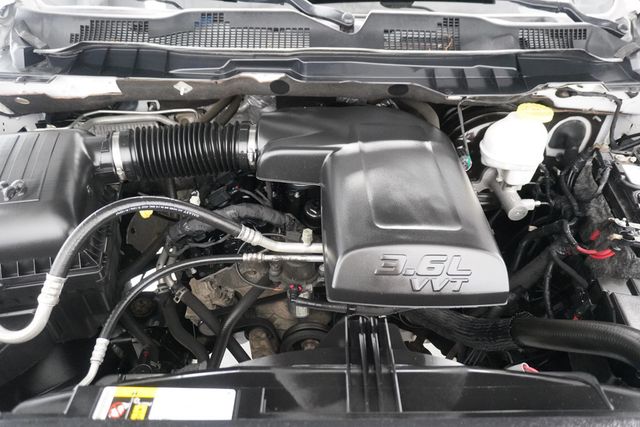 2019 Ram 1500 Classic Express 4x2 Quad Cab 6'4" Box - 22999179 - 21