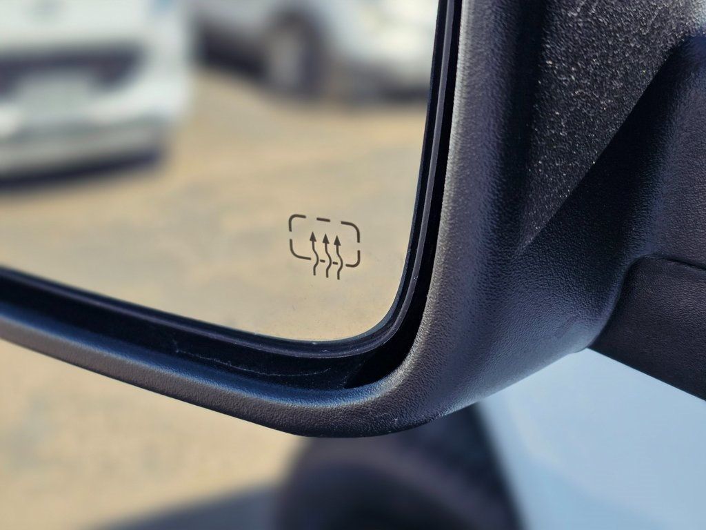 2019 Ram 1500 Classic Express 4x2 Quad Cab 6'4" Box - 22979148 - 21