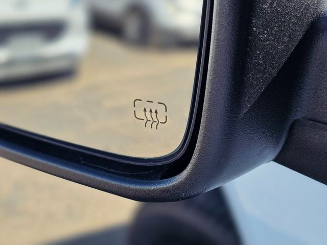 2019 Ram 1500 Classic Express 4x2 Quad Cab 6'4" Box - 22979148 - 21