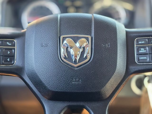 2019 Ram 1500 Classic Express 4x2 Quad Cab 6'4" Box - 22979148 - 24