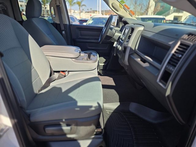 2019 Ram 1500 Classic Express 4x2 Quad Cab 6'4" Box - 22979148 - 8