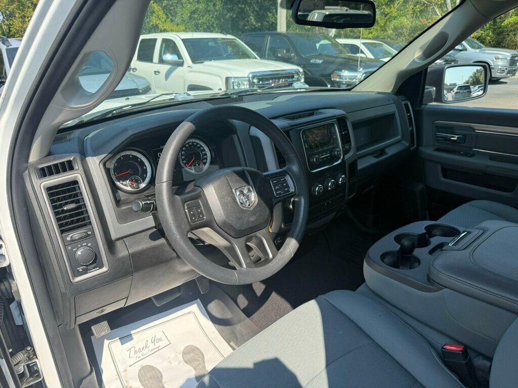 2019 Ram 1500 Classic Express photo 3