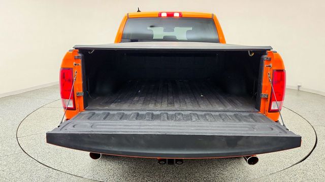 2019 Ram 1500 Classic Express 4x4 Crew Cab 5'7" Box - 23100321 - 18