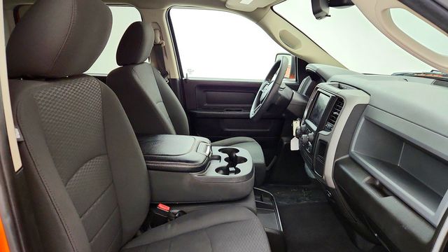 2019 Ram 1500 Classic Express 4x4 Crew Cab 5'7" Box - 23100321 - 20