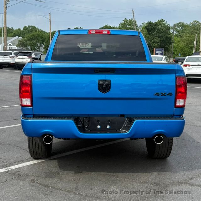 2019 Ram 1500 Classic EXPRESS 4X4 CREW CAB 5' BOX W/EXPRESS PACKAGE - 23019741 - 13
