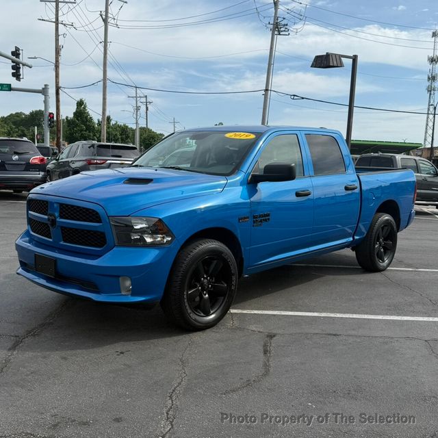 2019 Ram 1500 Classic EXPRESS 4X4 CREW CAB 5' BOX W/EXPRESS PACKAGE - 23019741 - 6