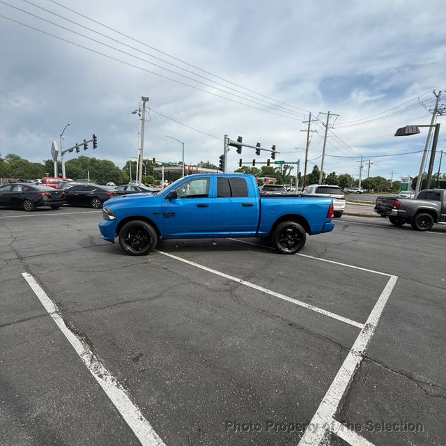 2019 Ram 1500 Classic EXPRESS 4X4 CREW CAB 5' BOX W/EXPRESS PACKAGE - 23019741 - 7